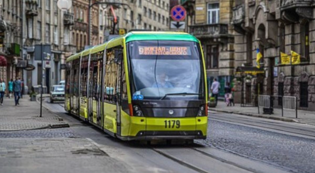 9 трамвай Львів