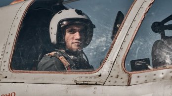 Дружина загиблого пілота F-16 народила доньку у Львові