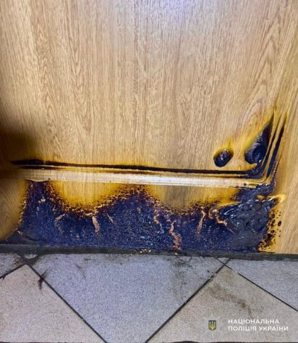 Студенту зі Львова суд призначив умовний термін за підпал дверей