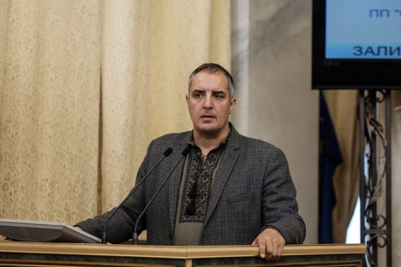 Дружина депутата Львівської облради Ганущина придбала Mercedes за понад 3 млн грн