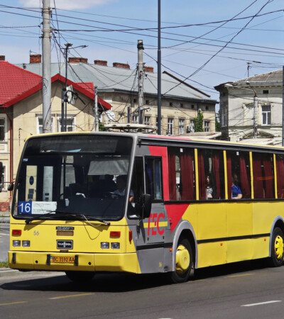 16 автобус львів