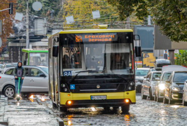 8а автобус львів